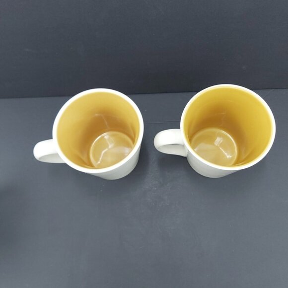 Tim Hortons Always Fresh 006 Limited Edition 2 Mugs and Teapot with Lid Set - Picture 10 of 12